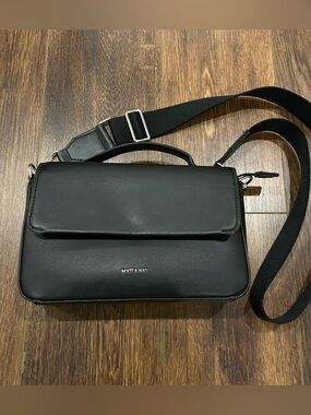 Matt & Nat cross body bag